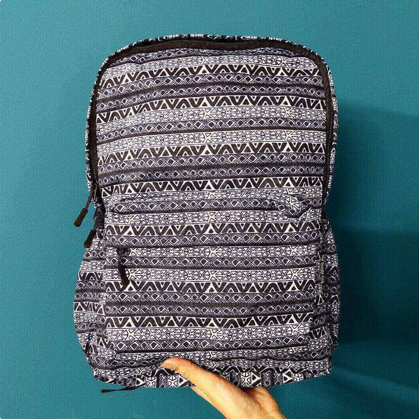 Black and white Doodle all over - Backpack