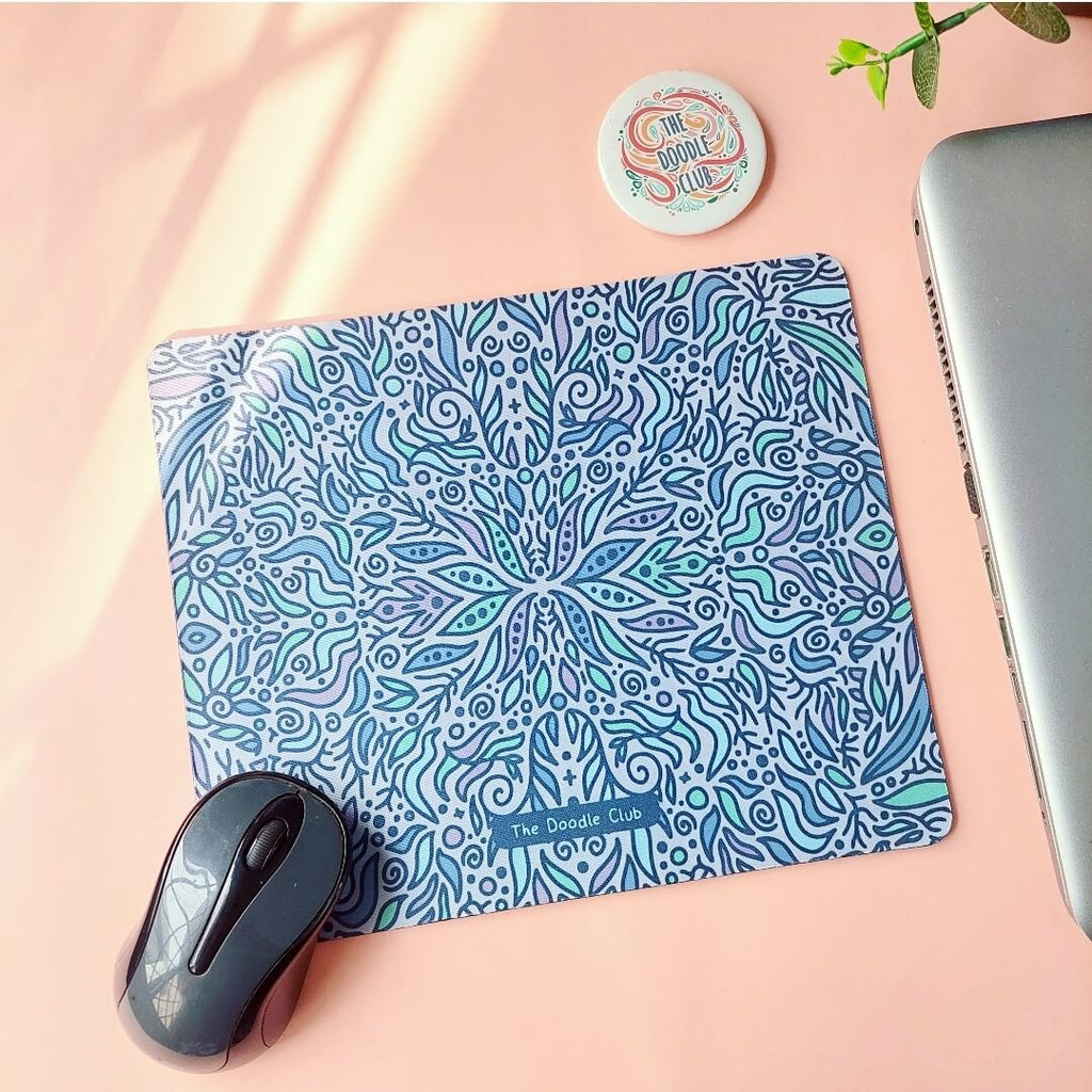 Periwinkle Leaves Doodle Mousepad