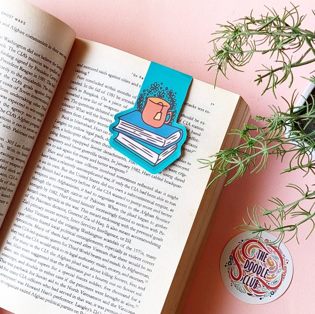 Books and mugs magnetic bookmark
