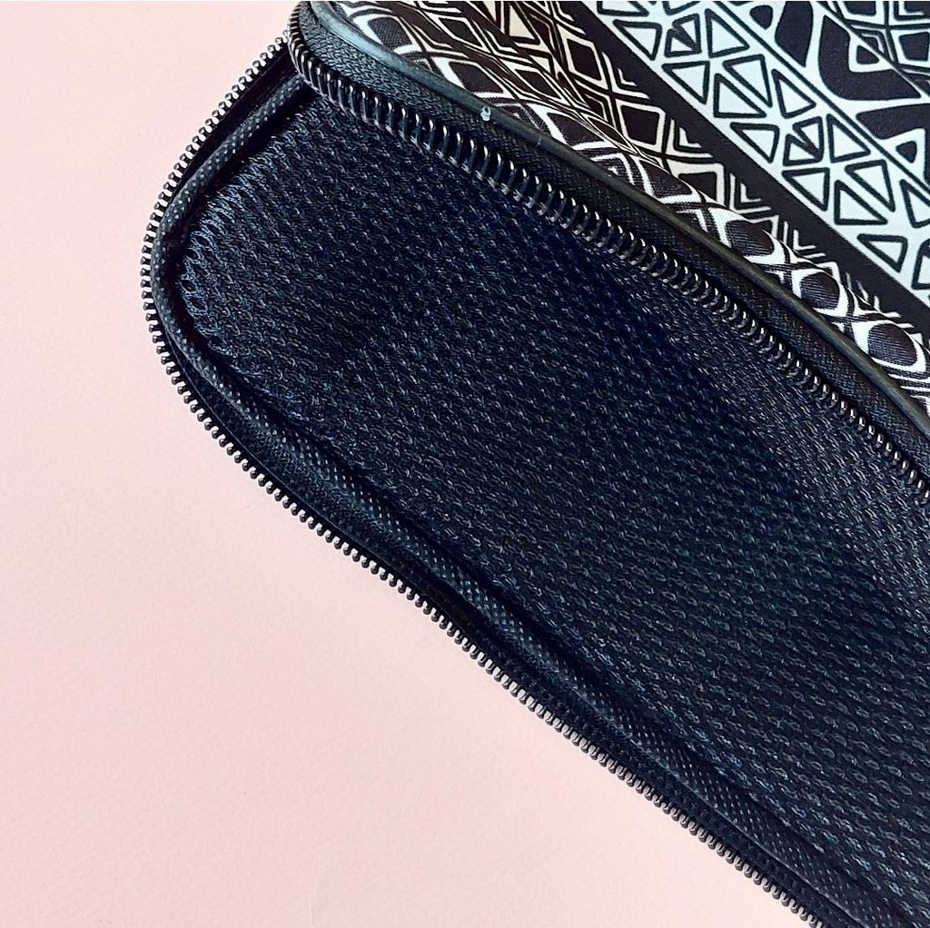 Black and White Doodle Laptop Sleeve